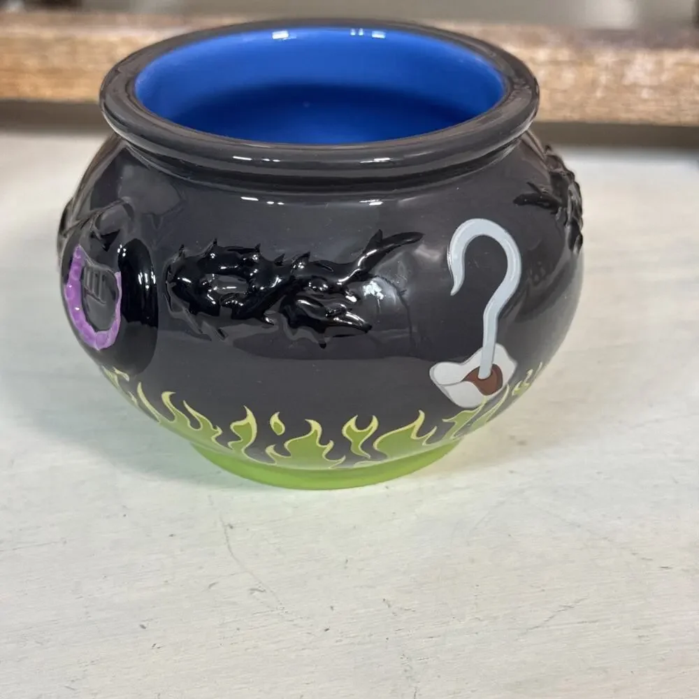 Disney Parks Disneyland Set Of 5 Mini Serving Bowls Unused